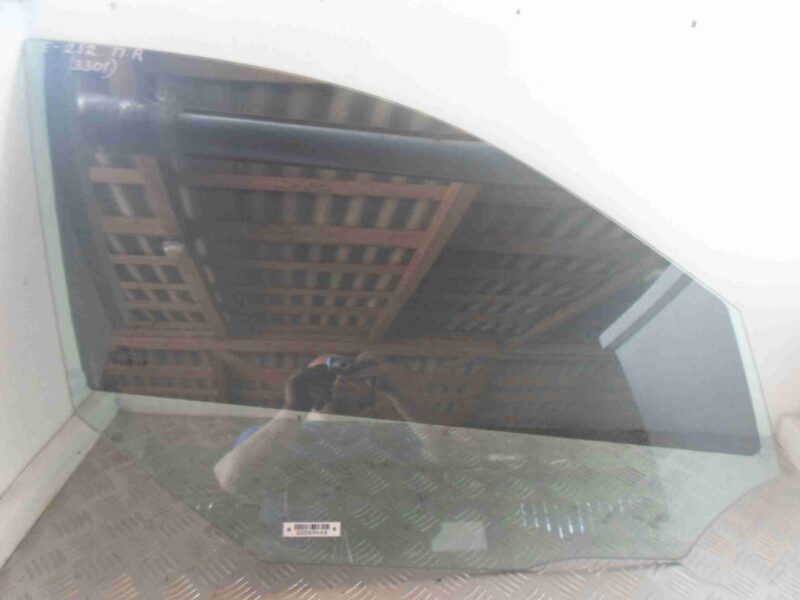 Изображение товара 69446 - 00069446 steklo dveri perednej pravoj Ford Explorer