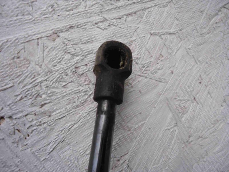 Изображение товара 69464 - 00069464 amortizator kryshki bagazhnika