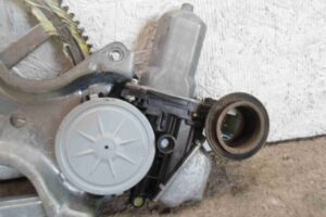 Изображение товара 69733 - 00069733 steklopodemnik zadnij levyj 3