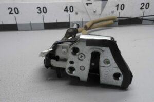 Изображение товара 70118 - 00070118 zamok dveri zadnej levoj Subaru Legacy