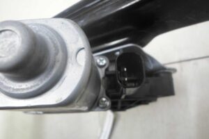 Изображение товара 70265 - 00070265 steklopodemnik perednij pravyj 1