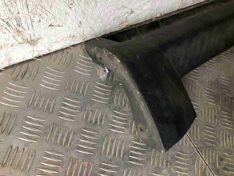 Изображение товара 70268 - 00070268 porog plastikovyj pravyj Peugeot 306