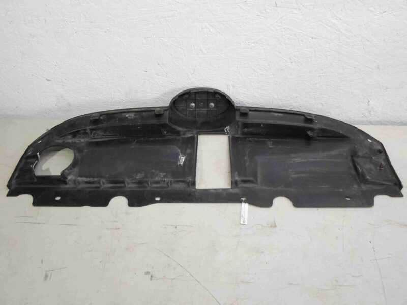 Изображение товара 70383 - 00070383 reshetka radiatora Mercedes CLA