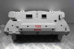 Изображение товара 70580 - 00070580 schitok priborov Subaru Tribeca 3