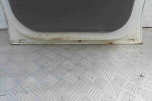 Изображение товара 214381 - 00070730 dver perednyaya pravaya Subaru Outback 1