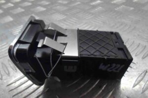 Изображение товара 71006 - 00071006 knopka salona Ford Scorpio 3