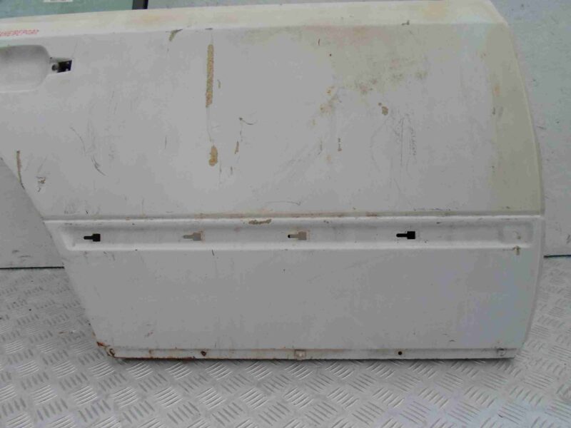 Изображение товара 71389 - 00071389 dver zadnyaya pravaya Ford Focus