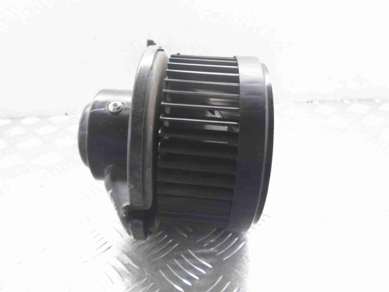 Изображение товара 71392 - 00071392 ventilyator otopitelya (motorchik pechki) Pontiac Vibe