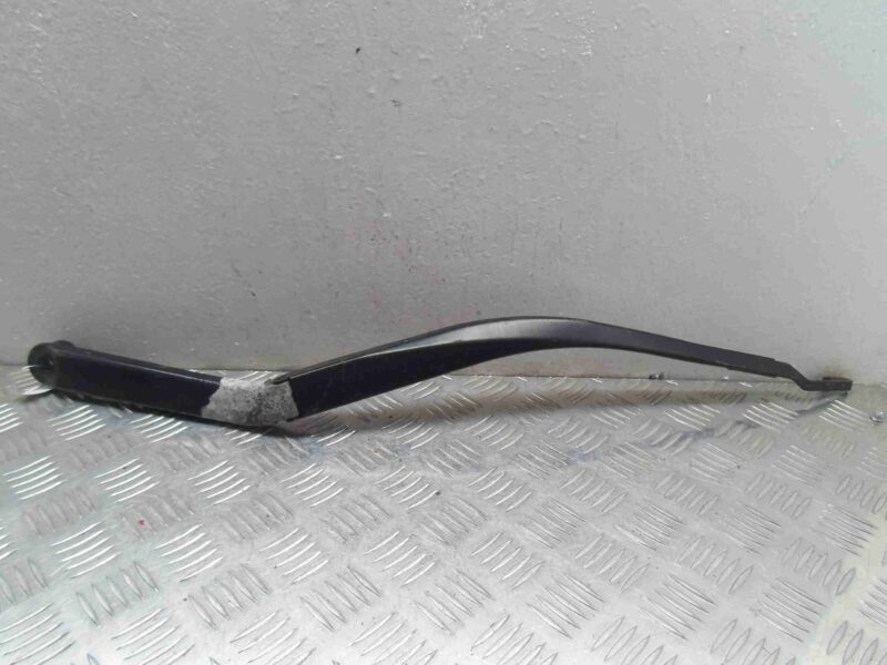 Изображение товара 71814 - 00071814 povodok stekloochistitelya Subaru Tribeca
