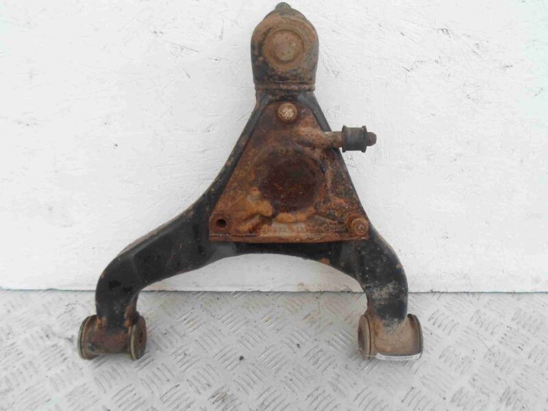 Изображение товара 71831 - 00071831 rychag perednij pravyj nizhnij Toyota Prius