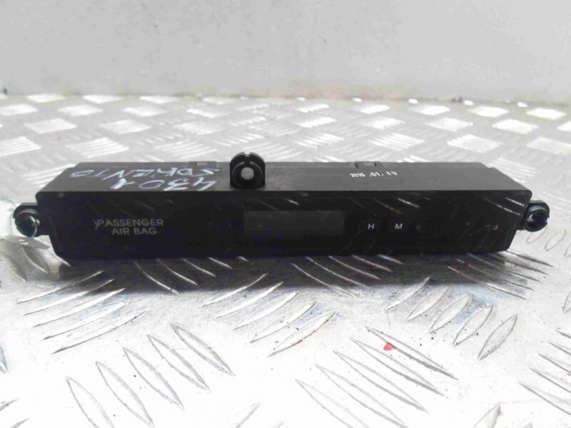 Изображение товара 722559 - 000722559 displej tsifrovykh chasov Audi TT