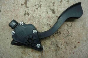 Изображение товара 72406 - 00072406 pedal gaza Rover 400 1