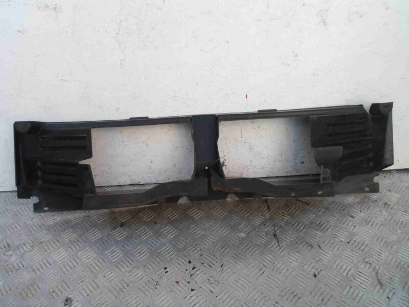 Изображение товара 72449 - 00072449 deflektor radiatora BMW 4 Series