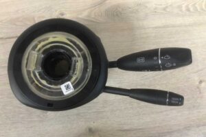 Изображение товара 72856 - 00072856 pereklyuchatel podrulevoj (strekoza) Honda Ridgeline 3