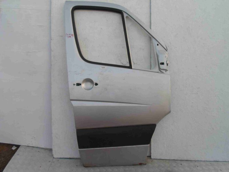 Изображение товара 73016 - 00073016 dver perednyaya pravaya Fiat Brava