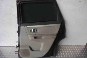 Изображение товара 73135 - 00073135 dver zadnyaya pravaya Pontiac Vibe 1