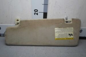 Изображение товара 73369 - 00073369 kozyrek solntsezaschitnyj Audi Q5 3