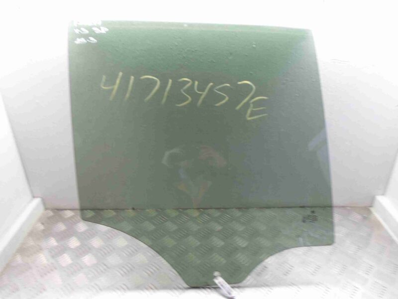 Изображение товара 73459 - 00073459 steklo dveri zadnej pravoj