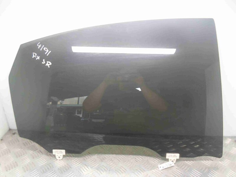 Изображение товара 73472 - 00073472 steklo dveri zadnej pravoj