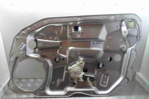 Изображение товара 73839 - 00073839 steklopodemnik perednij pravyj Ford Scorpio