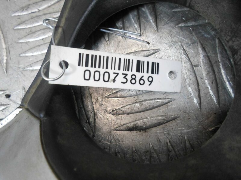 Изображение товара 73869 - 00073869 kryshka dvigatelya dekorativnaya