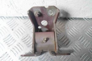 Изображение товара 73943 - 00073943 petlya dveri perednyaya BMW 4 Series 3