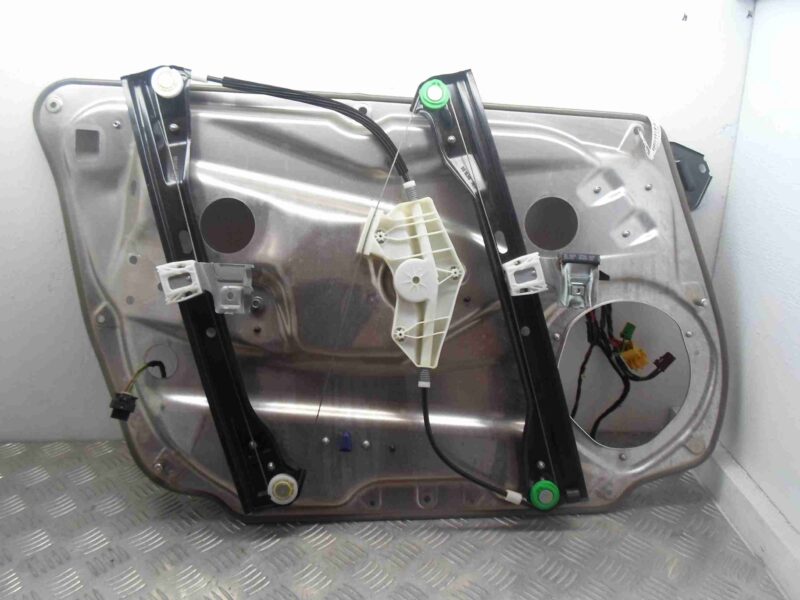 Изображение товара 74908 - 00074908 steklopodemnik perednij pravyj Ford Explorer