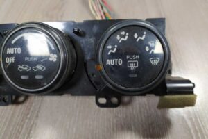 Изображение товара 75231 - 00075231 pereklyuchatel otopitelya Porsche Macan 2