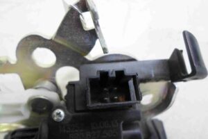 Изображение товара 75233 - 00075233 zamok bagazhnika 3