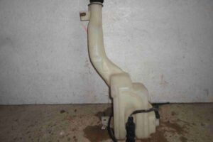 Изображение товара 75472 - 00075472 bachok omyvatelya Ford Kuga 1