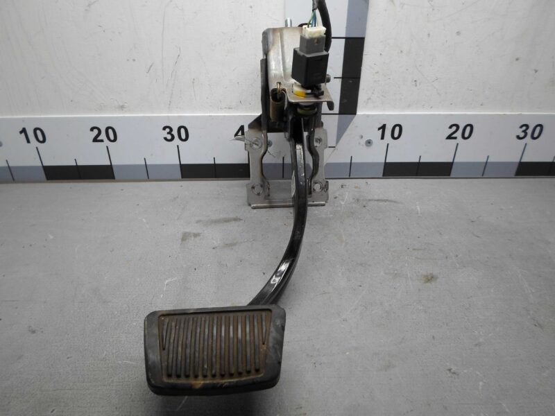 Изображение товара 75538 - 00075538 pedal tormoza Mercedes CLA 1