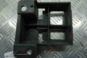 Изображение товара 75778 - 00075778 kronshtejn perednego bampera Toyota Celica