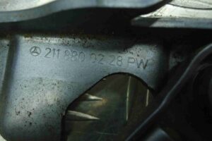 Изображение товара 75786 - 00075786 petlya kapota pravaya Ford Escape 2