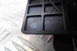 Изображение товара 75812 - 00075812 ruchka otkryvaniya kapota Ford Scorpio