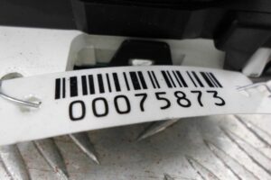 Изображение товара 75873 - 00075873 schitok priborov Toyota Hiace 2