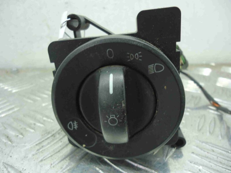 Изображение товара 75909 - 00075909 pereklyuchatel sveta Toyota Celica