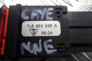 Изображение товара 75993 - 00075993 knopka avarijnoj signalizatsii Mercedes A klasse 3