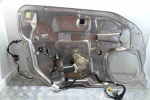 Изображение товара 76308 - 00076308 steklopodemnik perednij levyj Ford Scorpio