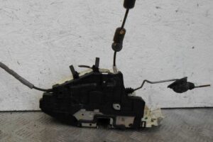 Изображение товара 76619 - 00076619 zamok dveri perednej pravoj Ford Scorpio 1