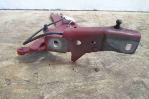 Изображение товара 76637 - 00076637 petlya kapota pravaya Peugeot 306 2