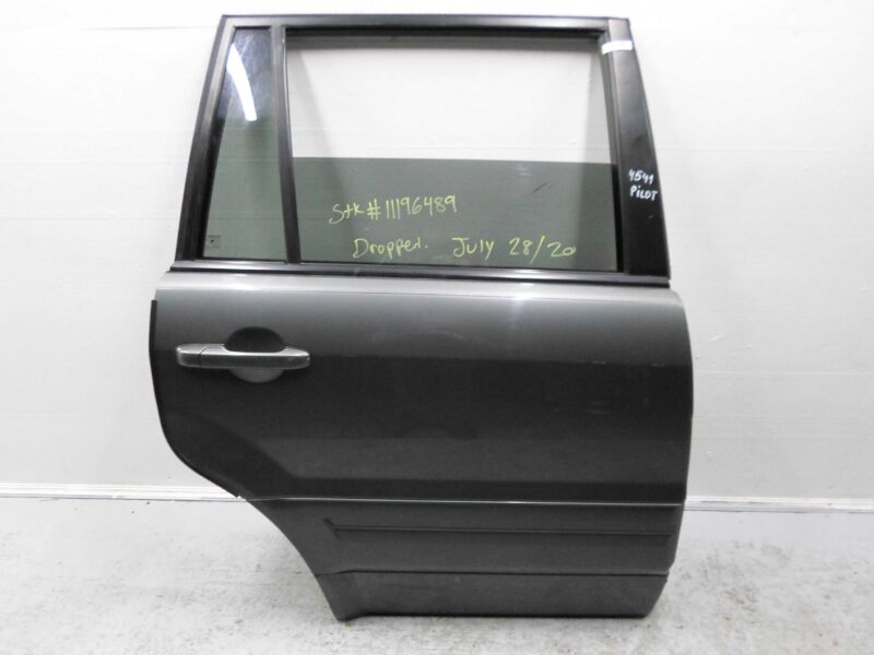 Изображение товара 76869 - 00076869 dver zadnyaya pravaya Volkswagen Amarok