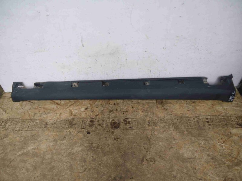 Изображение товара 76962 - 00076962 porog plastikovyj pravyj Ford Expedition