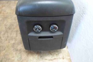 Изображение товара 77084 - 00077084 podlokotnik LDV Convoy 3