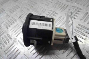 Изображение товара 77233 - 00077233 pereklyuchatel otopitelya Chrysler 300M 2