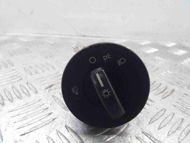 Изображение товара 77233 - 00077233 pereklyuchatel otopitelya Chrysler 300M