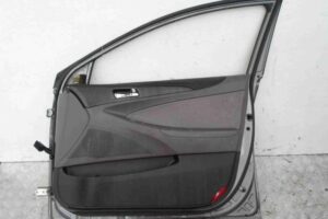 Изображение товара 77351 - 00077351 dver perednyaya pravaya 2