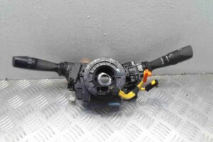 Изображение товара 74675 - 000774675 pereklyuchatel podrulevoj (strekoza) Subaru Legacy