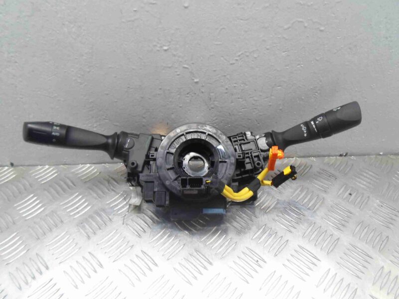 Изображение товара 74675 - 000774675 pereklyuchatel podrulevoj (strekoza) Subaru Legacy