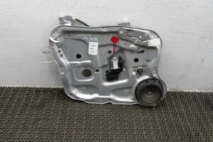 Изображение товара 77607 - 00077607 steklopodemnik perednij levyj 