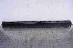 Изображение товара 77672 - 00077672 porog plastikovyj pravyj Ford Transit